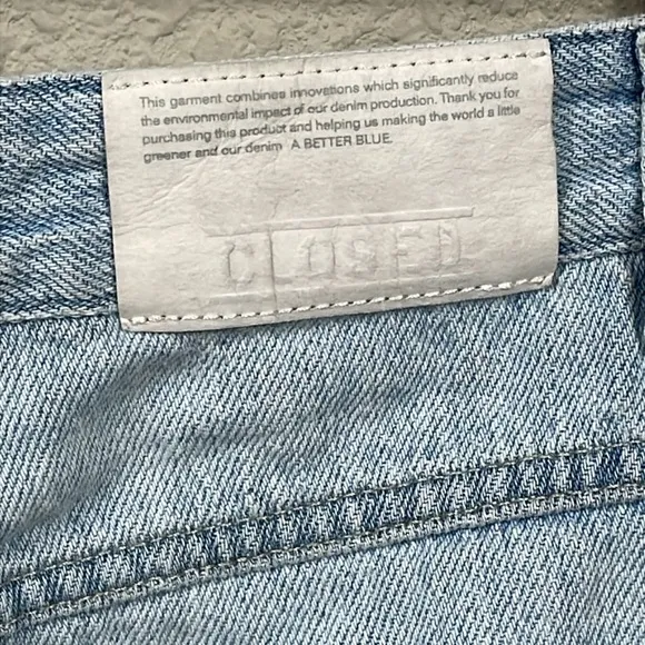 Closed Denim Pearl Relaxed Fit High Rise Jeans Distressed Rips Sz 31