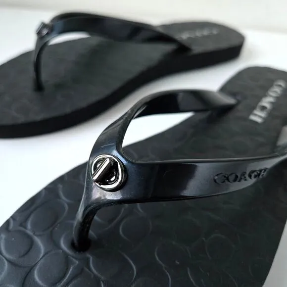 Coach NEW Abbigail Signature Turnlock Black Flip Flop Sandal Rubber Size 7 Gift
