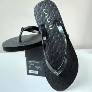 Coach NEW Abbigail Signature Turnlock Black Flip Flop Sandal Rubber Size 7 Gift