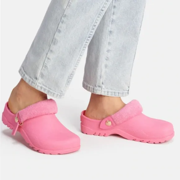COACH petunia pink Lola Clogs. Size 7