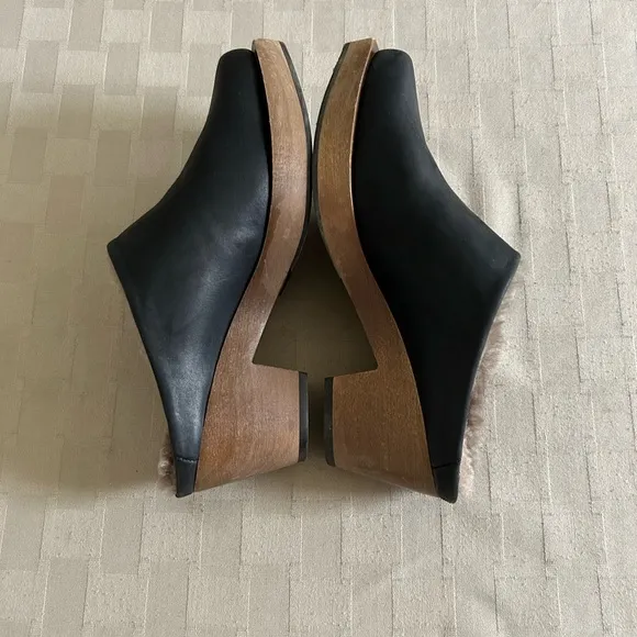Coclico Keratin Shearling Leather Clogs
