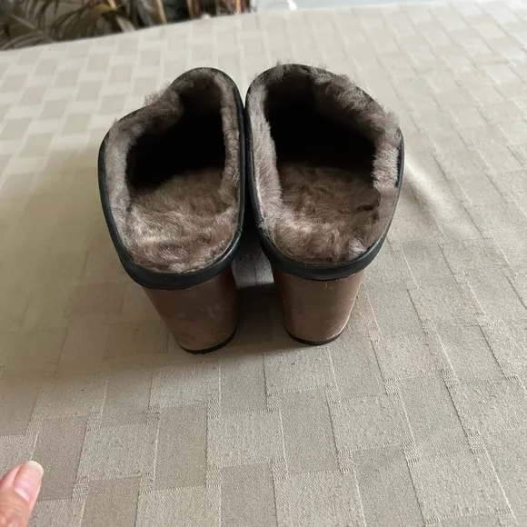 Coclico Keratin Shearling Leather Clogs