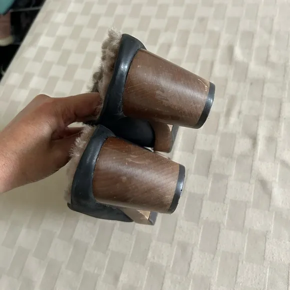 Coclico Keratin Shearling Leather Clogs