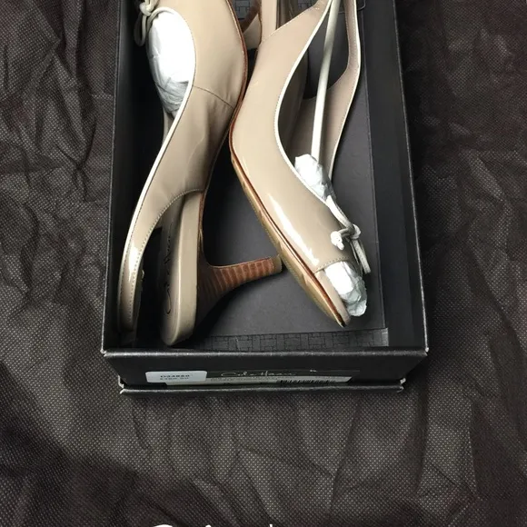 Cole Haan Air Talia Slingback Heels size 8
