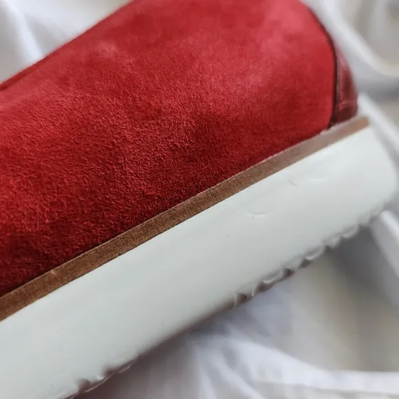 Cole Haan Grand Ambition Slip-on Sneaker Red Dahlia Print Suede Size 11B EUC