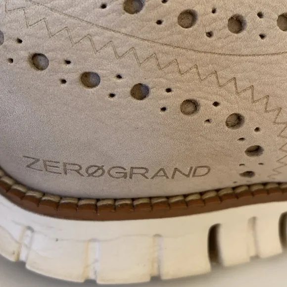 Cole Haan Men's Size 7 Cream Zerogrand Wingtip Oxfords