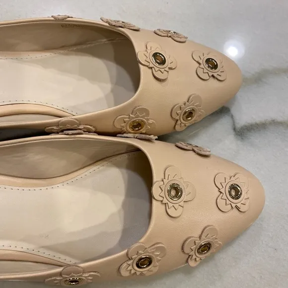 Cole Haan Mules Size 9 Beige Floral Embellished Mules