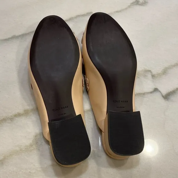 Cole Haan Mules Size 9 Beige Floral Embellished Mules