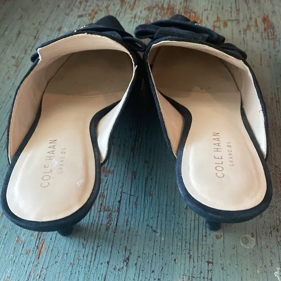 Cole Haan Ophelia Stiletto Heel Mules Womens 6B Black Suede Bow Classic Loafers