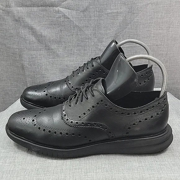 Cole Haan Shoes for Crews Black wingtip oxfords C34021 men's SZ 10.5