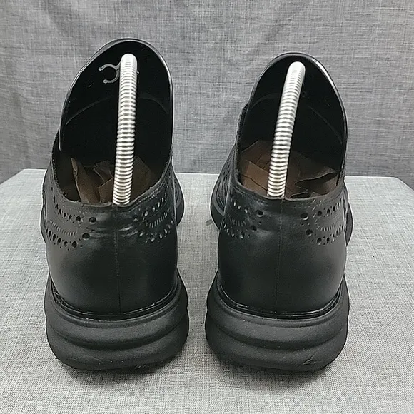 Cole Haan Shoes for Crews Black wingtip oxfords C34021 men's SZ 10.5