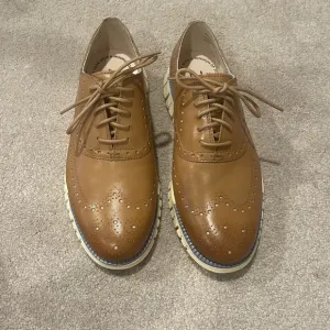 Cole Haan, the Mens' ZERØGRAND Remastered Wingtip Leather Oxford Size 7W