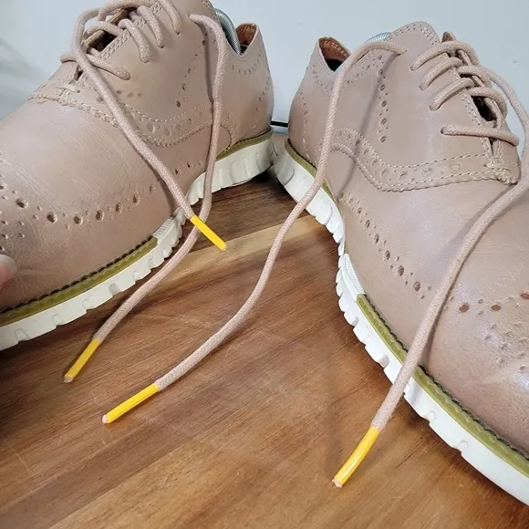 Cole Haan Zero grand Leather Oxford Wing Tips Size 10.5 light tan / taupe