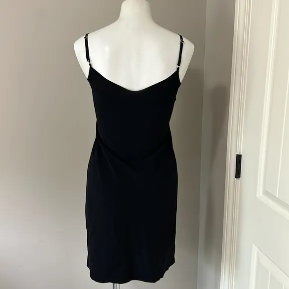 Commando Shapewear Women's Tailored Slip Black Adjustable Scoop Neck Sz S/M