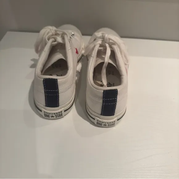 Converse x Comme des Gar ons PLAY One Star/Heart Size Ladies  7 Men’s 5.5