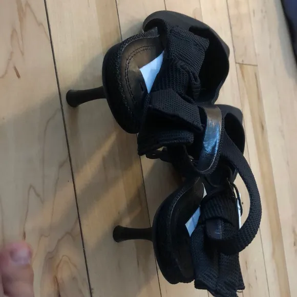 COPY - COPY - NWT Zara black Slingback heels
