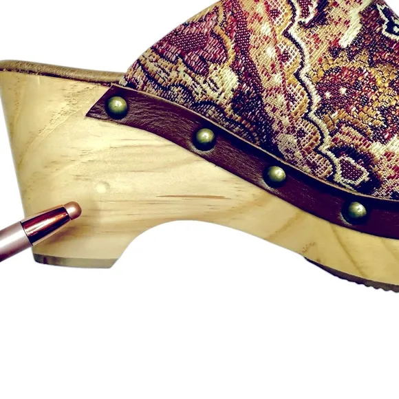 Cordani | Zorba Tapestry Clogs Women Size 7