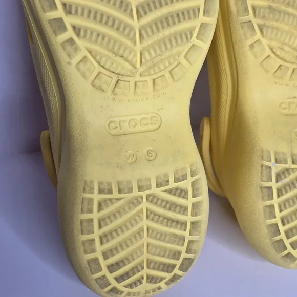 Crocs Bae Platform Clogs Sunshine Yellow Women's Size 6