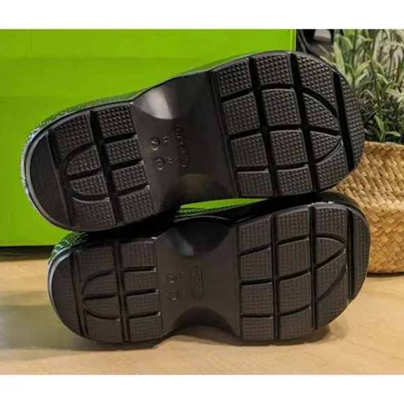CROCS Black Stomp High Shine Clogs with Pivotable Backstrap Women's Size 9 NIB