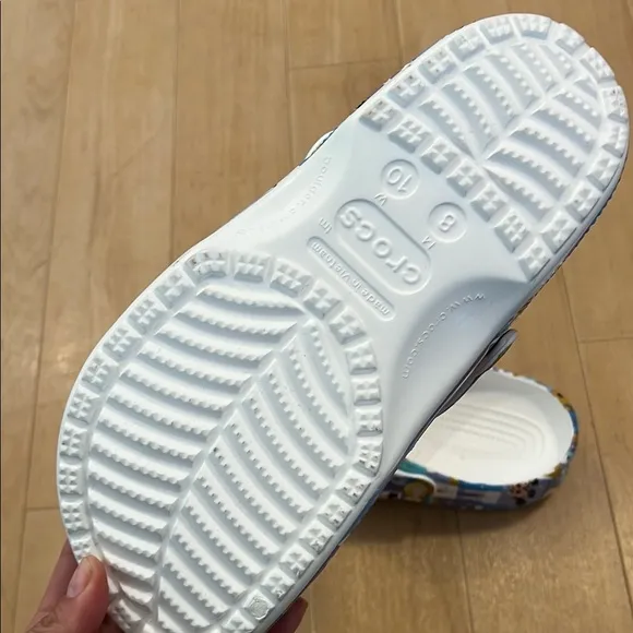CROCS Blue and White Geometric Clogs