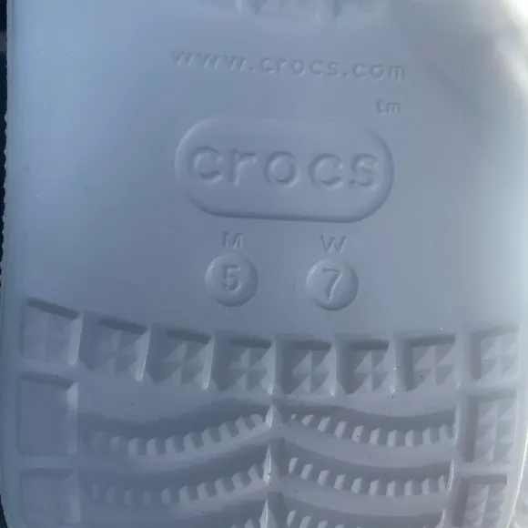 Crocs Care Bears Crush Clog Women's Size 7 &amp; 8