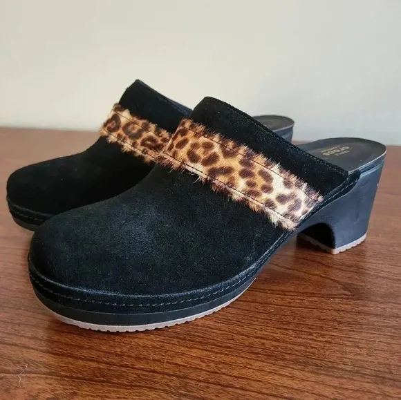 Crocs Chunky Triple Comfort Sarah Leopard Animal Print Suede Mule/Clogs (7)