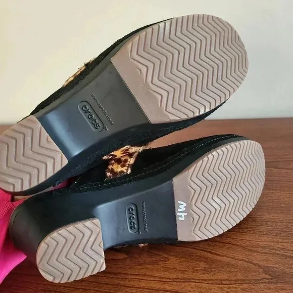 Crocs Chunky Triple Comfort Sarah Leopard Animal Print Suede Mule/Clogs (7)