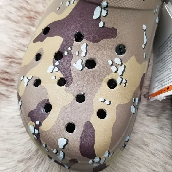 CROCS Classic All Terrain Desert Camo Clogs Unisex Size Men 8/Women 10 NEW
