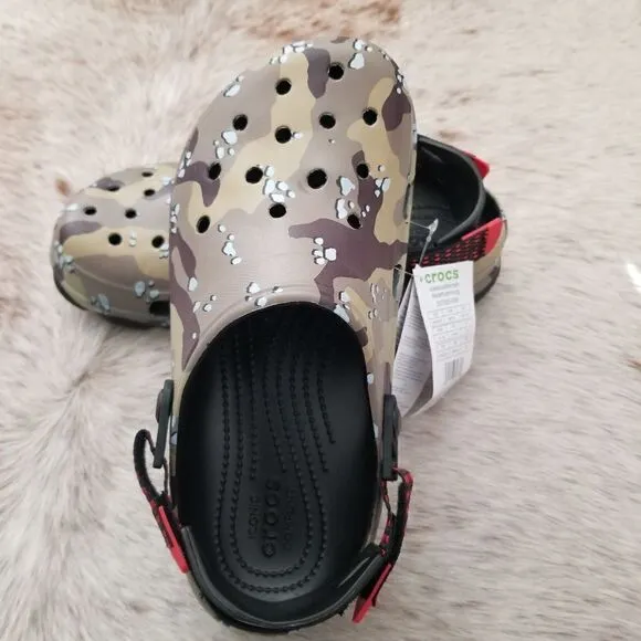 CROCS Classic All Terrain Desert Camo Clogs Unisex Size Men 8/Women 10 NEW