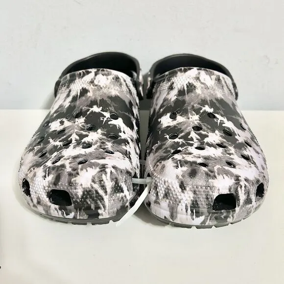 Crocs Classic Bleached Dye Men’s Size 10 Black White Comfort Lifestyle Clogs