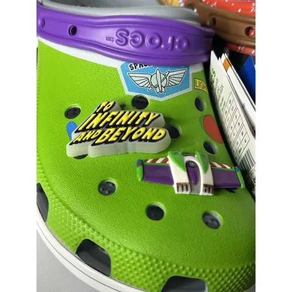 CROCS CLASSIC CLOG M11 W13 TOY STORY BUZZ LIGHTYEAR WOODY DISNEY PIXAR LIGHTNING