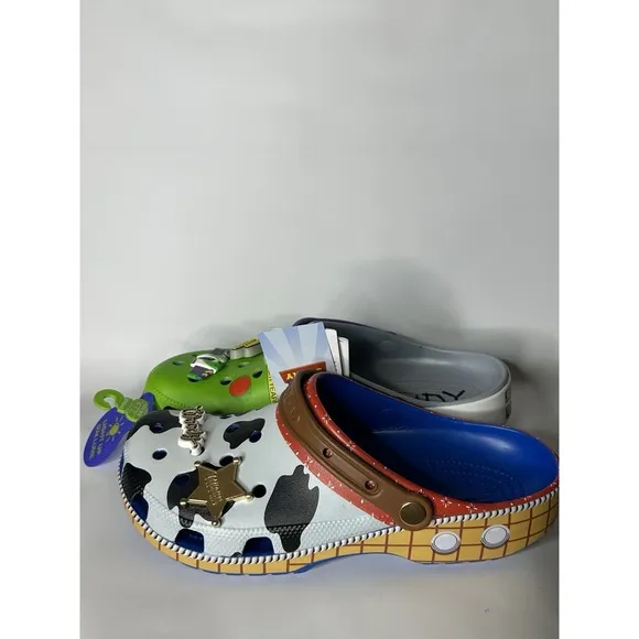CROCS CLASSIC CLOG M11 W13 TOY STORY BUZZ LIGHTYEAR WOODY DISNEY PIXAR LIGHTNING