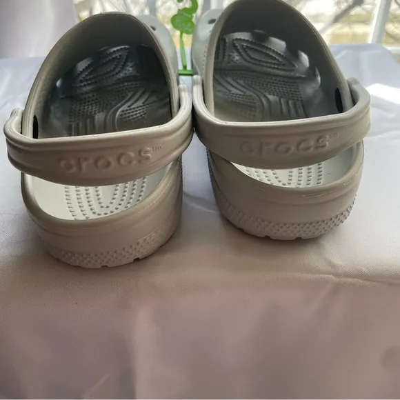 Crocs Classic Elephant Grey Clogs Slip On Comfort 10001-1ML Men’s 5 Women's 7