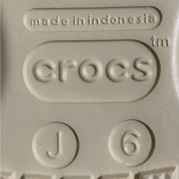CROCS Classic Far Out Clogs-Size J6 NWT