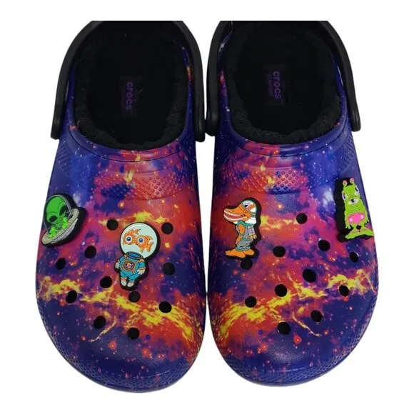 Crocs Classic Lined Galaxy Clogs M8 W10 Fun Alien &amp; Astronaut Jibbitz Charms