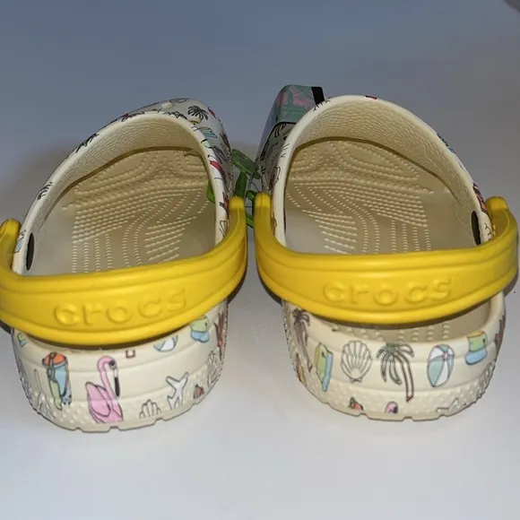 Crocs classic spring break clog Pool party beach palm flamingo shell big kids J4