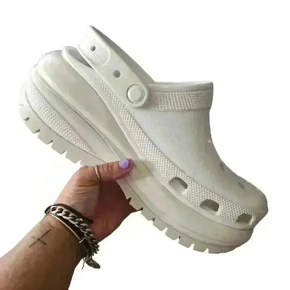 Crocs Classic Unisex White Mega Crush Clog 10 W 8 M