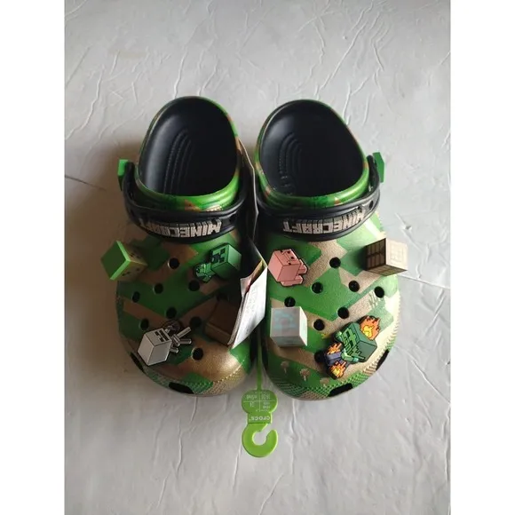 Crocs Clog Men's 6 Woman 8 Green Minecraft Elevated 208472-90H Green Gamer Comfy