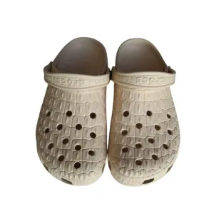 CROCS clogs man's 12 beige VANILLA/IVORY CLASSIC CROCSKIN travel vacation lounge