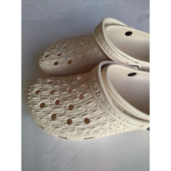 CROCS clogs man's 12 beige VANILLA/IVORY CLASSIC CROCSKIN travel vacation lounge