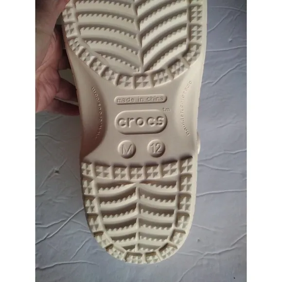 CROCS clogs man's 12 beige VANILLA/IVORY CLASSIC CROCSKIN travel vacation lounge