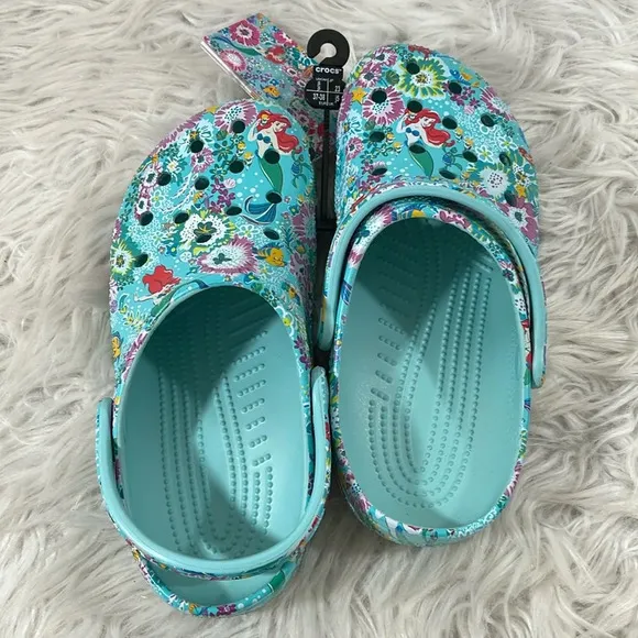 Crocs Disney Vera Bradley Shoes Little Mermaid Ariel Clog Size Kid Juniors 5 NEW