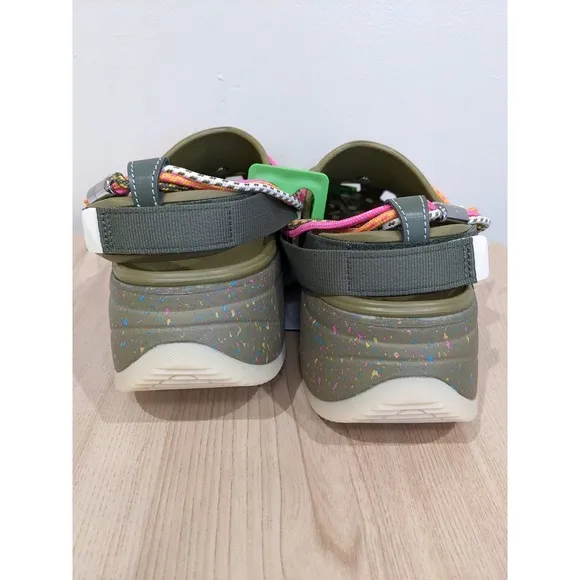 CROCS Hiker Xscape Festival Clog  208606-3UA Men's Size 9/Women's Size 11
