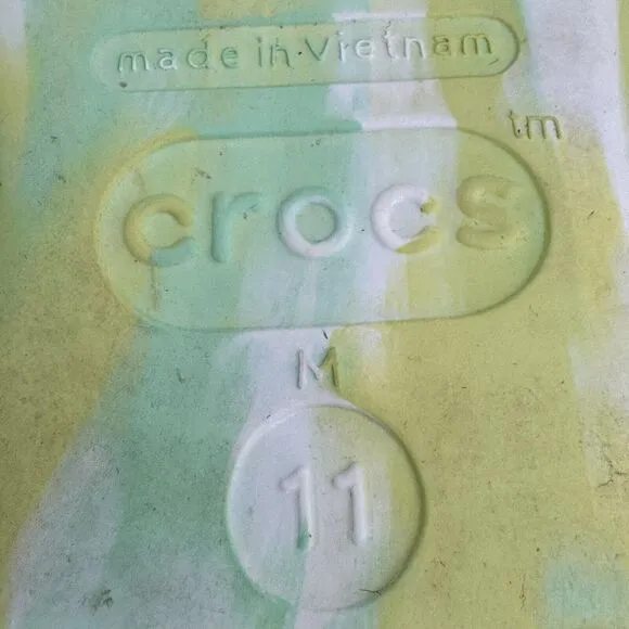 Crocs -Jimmy Buffett Margaritaville Limited Edition- Mens 11/ Women 13 no jibitz