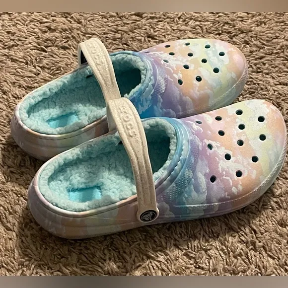 CROCS Kids' Classic Fleece Lined Clog NWOT