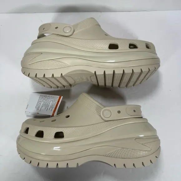 Crocs Mega Crush Chunky Platform Clogs Bone Women's Size 9 Men’s Size 7