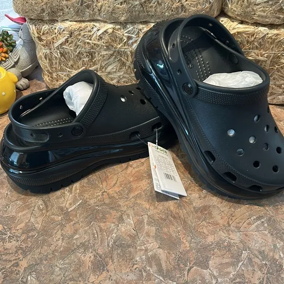 CROCS MEGA CRUSH CLOGS