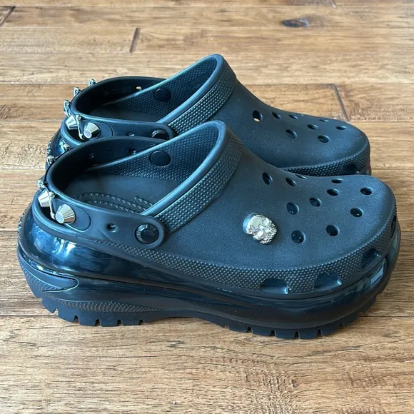 Crocs Mega Crush Rebel Rebel Clogs Black Studded Unisex Size Mens 9 Womens 11