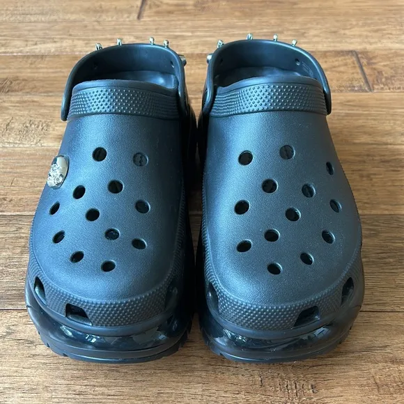 Crocs Mega Crush Rebel Rebel Clogs Black Studded Unisex Size Mens 9 Womens 11