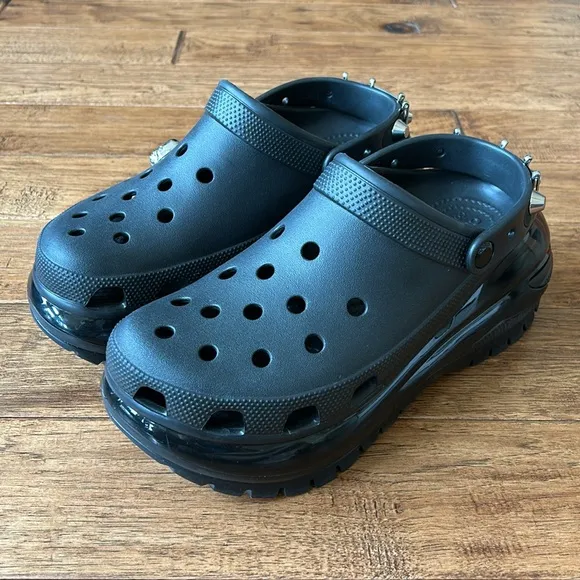 Crocs Mega Crush Rebel Rebel Clogs Black Studded Unisex Size Mens 9 Womens 11
